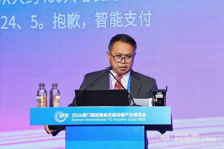 1778724975566678.jpg 图片14-印尼东爪哇交通局局长 Nyono ST MT.jpg